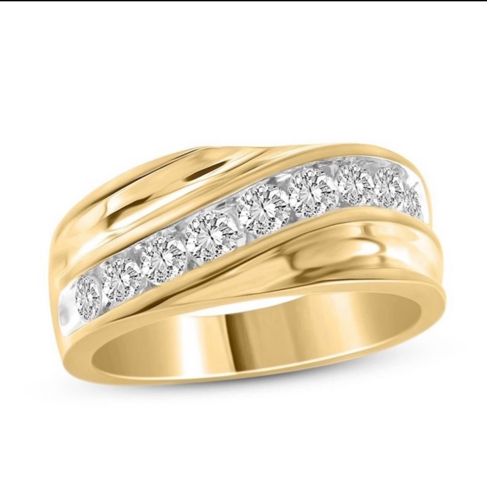 New 1 carat tw 14k yellow gold natural diamond men's wedding band.